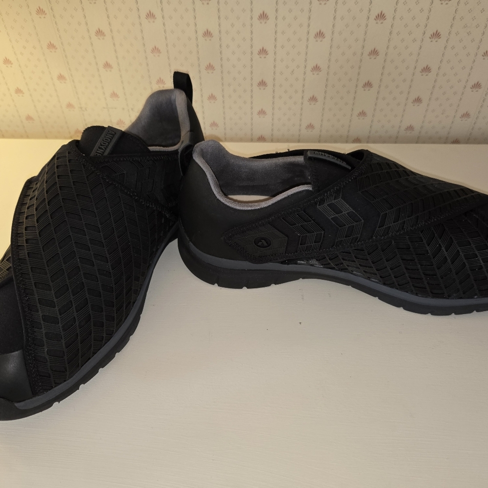 ABODYNE men's shoes